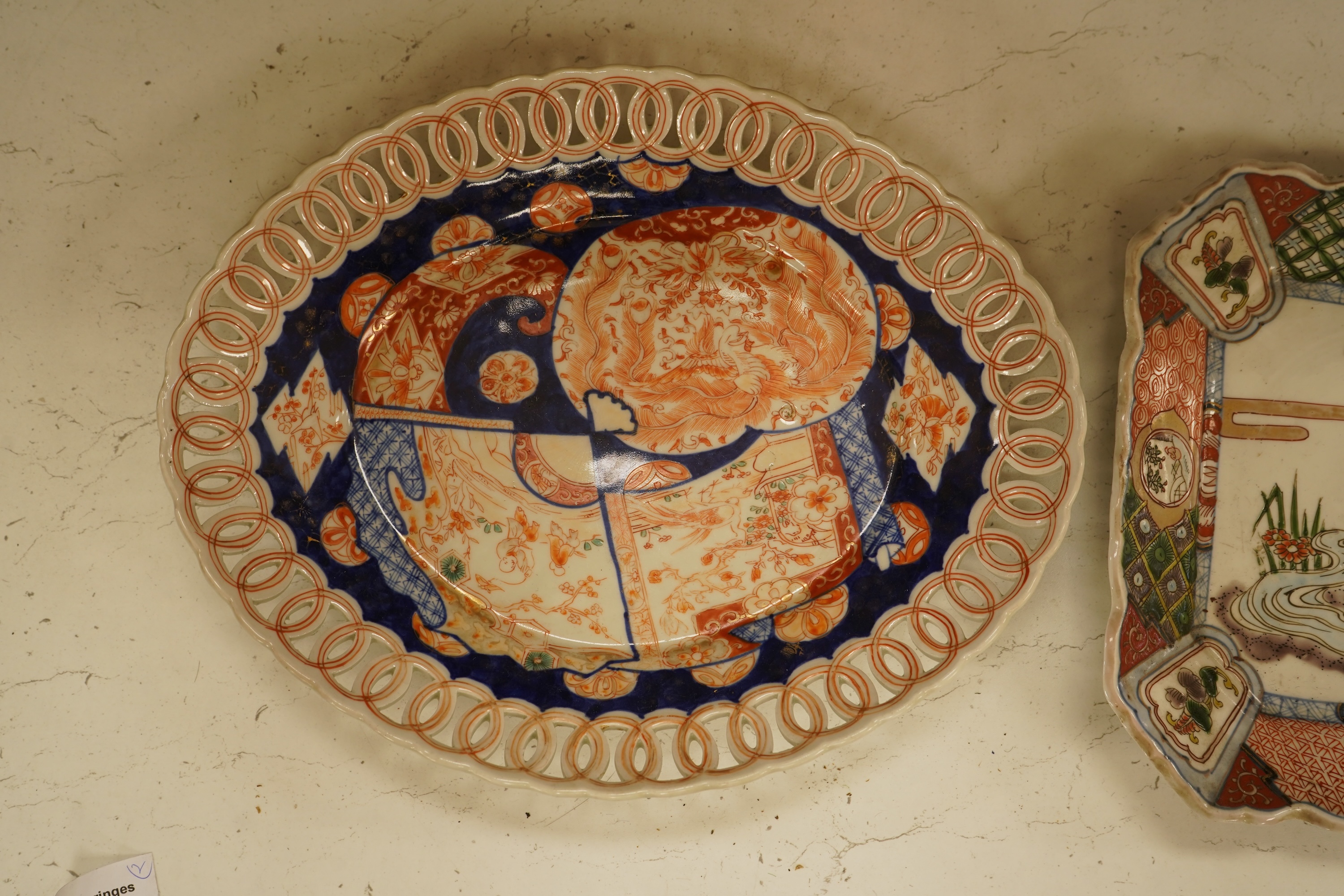Two Japanese Imari dishes, Meiji period, largest 32.5cm